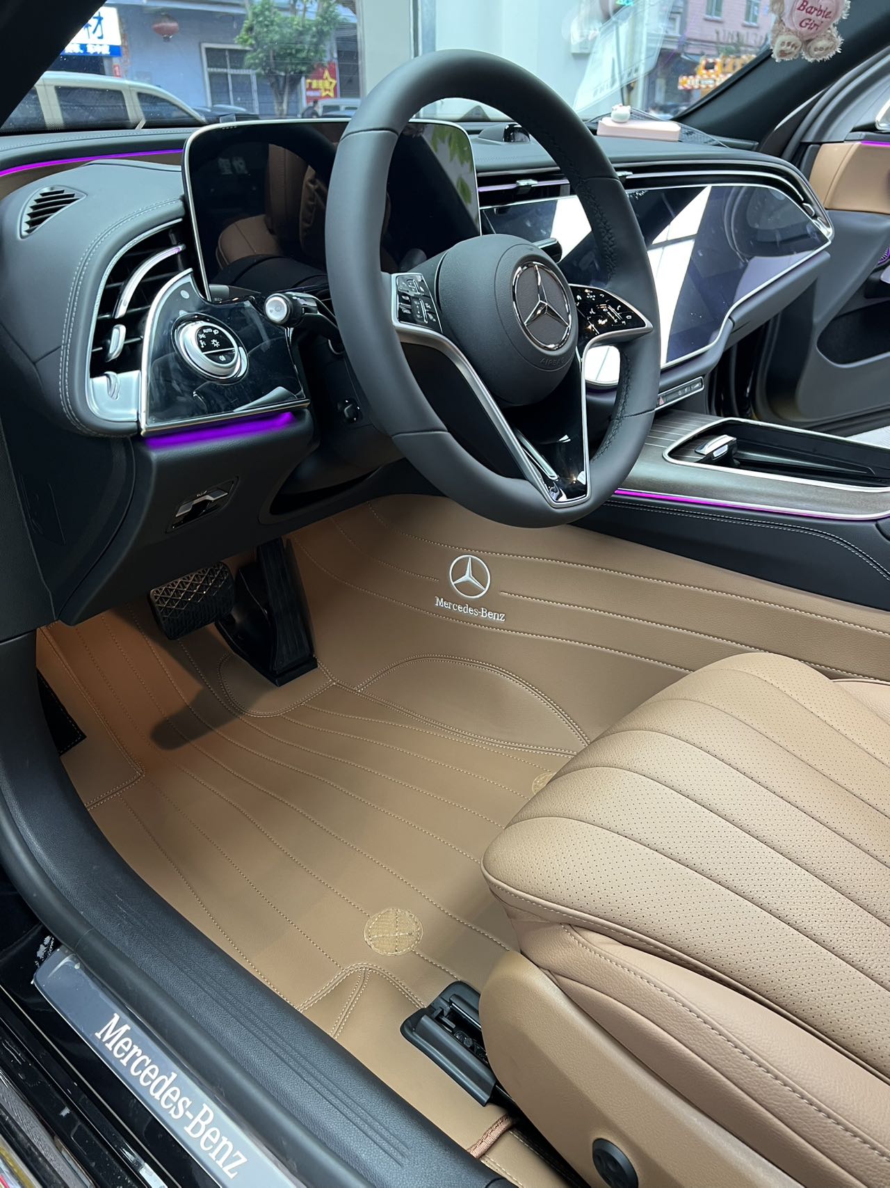 汽车内饰安装实拍效果