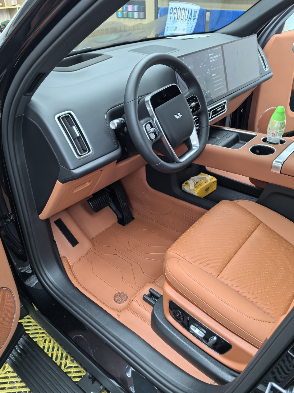 汽车内饰安装实拍效果